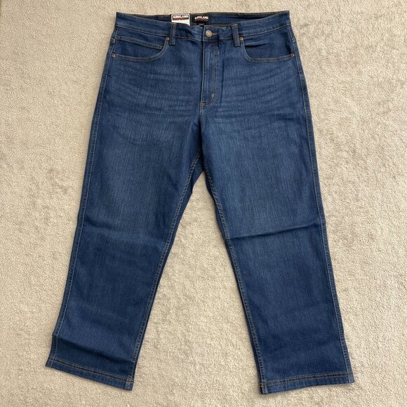NEW Kirkland Men's Jeans 40x29 Straight Fit Comfort Stretch Durable - Picture 3 of 7